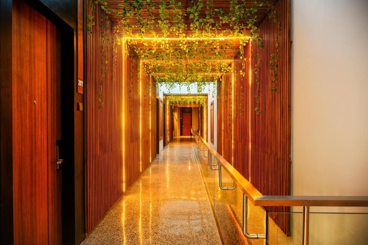 Nata Azana Hotel Solo Extérieur photo