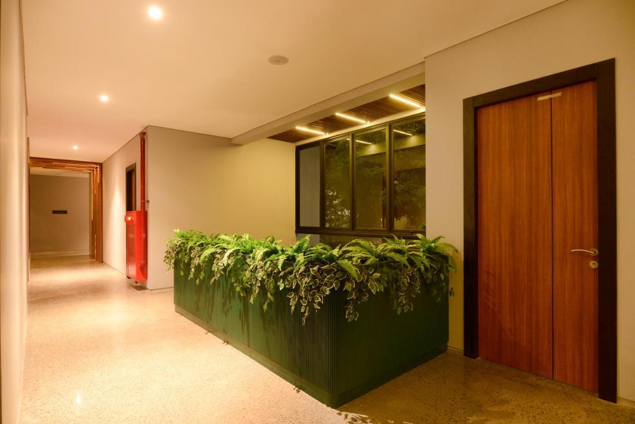 Nata Azana Hotel Solo Extérieur photo