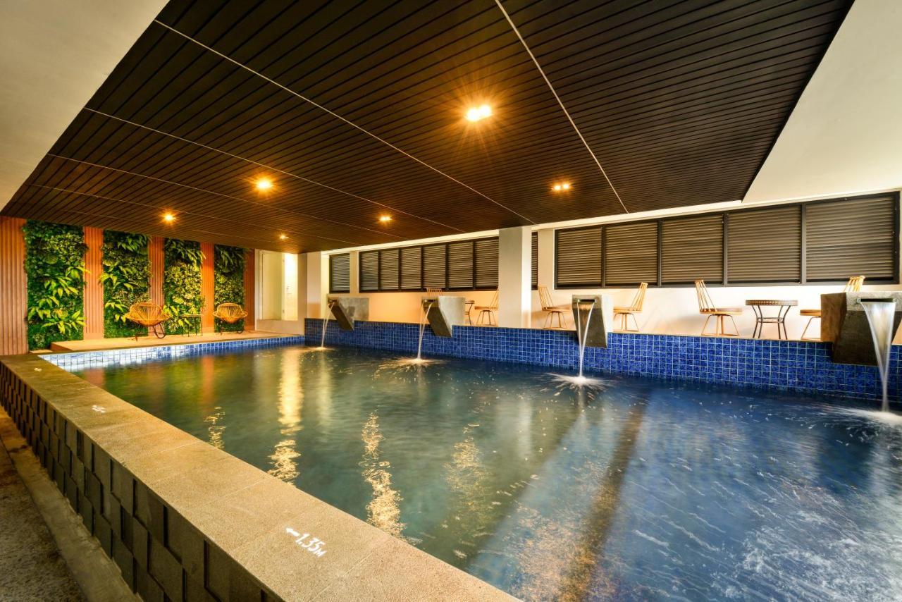 Nata Azana Hotel Solo Extérieur photo