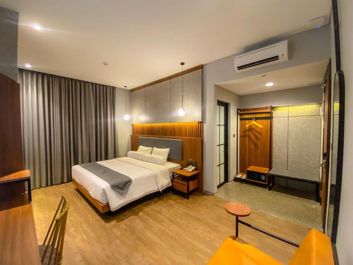 Nata Azana Hotel Solo Extérieur photo