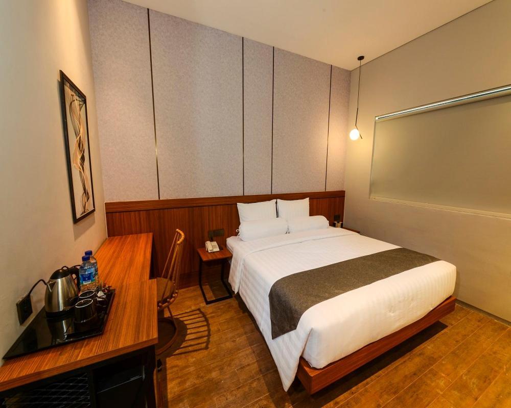 Nata Azana Hotel Solo Extérieur photo
